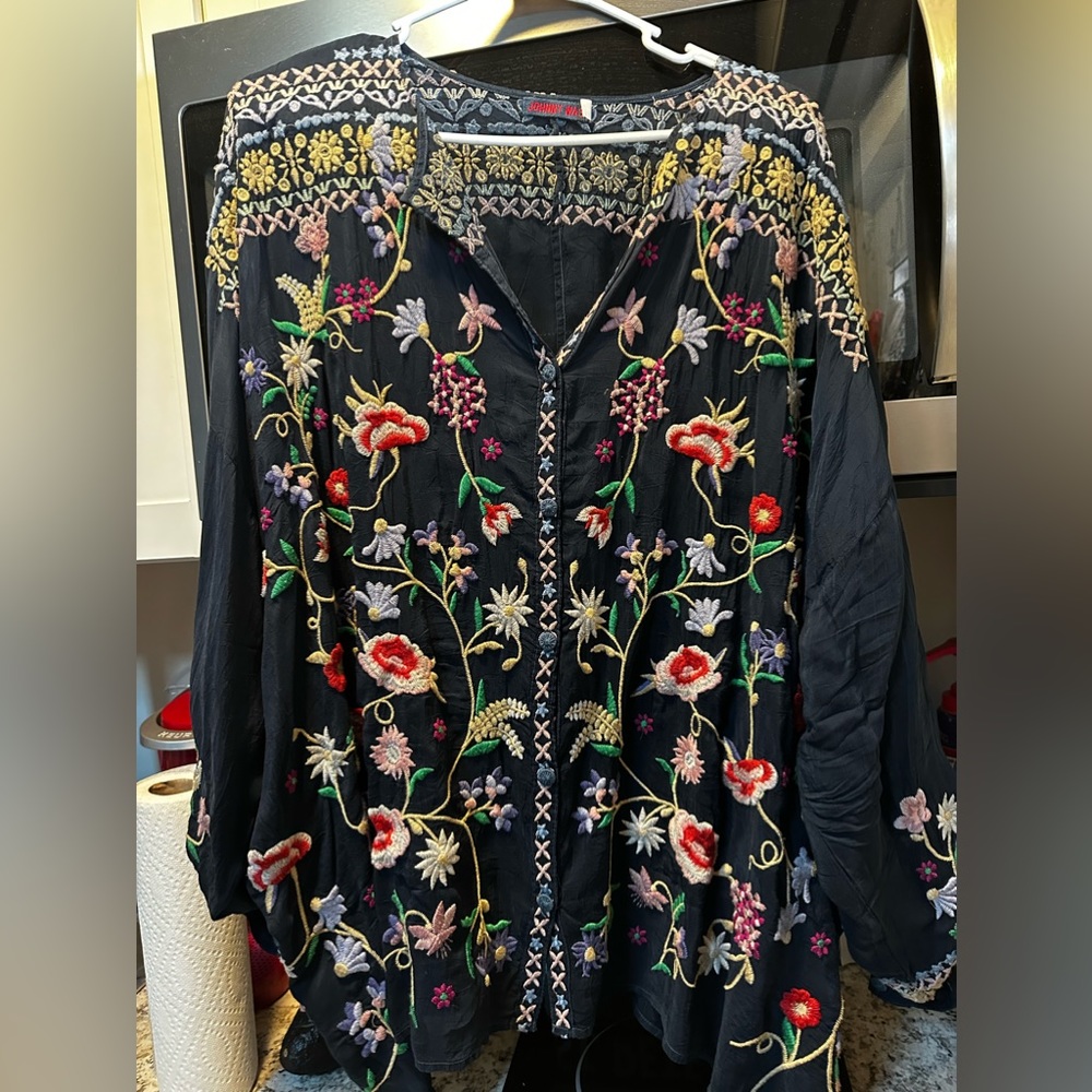 Johnny Was 3xl embroidered top navy blue